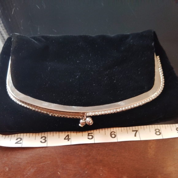 Velvet  Snap Closure Clutch Black - Picture 5 of 11